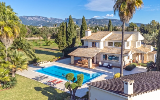 F-4351 Traumhafte Finca mit absoluter Privatsphäre und Ferienvermietungslizenz zwischen Palma und Soller