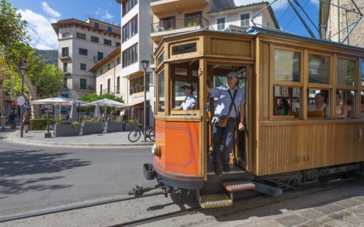 D-4795 IM BAU! Elegantes Neubau Stadthaus mit viel Stil im Zentrum vom verträumten Soller 5