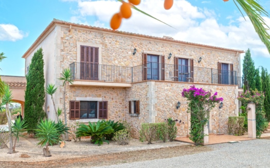 F-4065 Mallorquinische Finca mit herrlichem Weitblick über die Landschaft und viel Privatsphäre in Santanyi