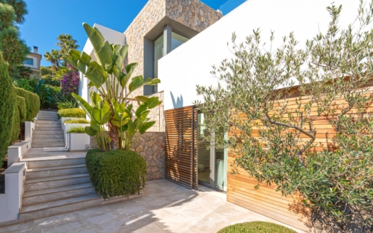 V-4540 Moderne Luxus-Villa in Cas Català auf höchstem Niveau mit Meerblick, nah zu Palma