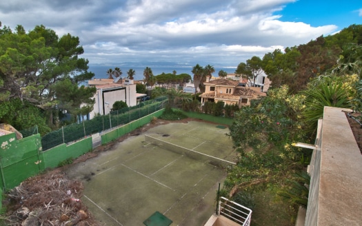 4981-119 Grundstück mit vorliegender Baulizenz für eine luxuriöse Villa in Badia Blava mit Teil-Meerblick 26