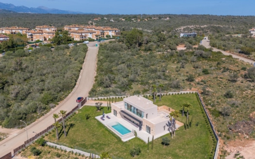 5005 ERSTBEZUG! Neubau Luxusvilla in Son Gual mit Pool und Privatsphäre 4