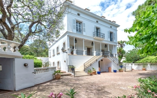 D-1988-110 Elegante Villa in El Terreno mit parkähnlichem Garten, Pool und herrlichem Blick auf den Hafen