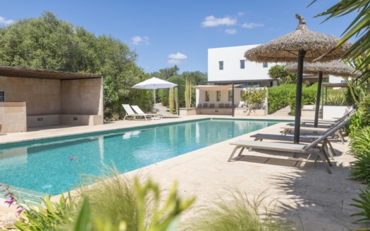 5012 Designer Finca in Ses Salines mit großem Pool, Privatsphäre, Fernblick & Ferienvermietungslizenz! 8