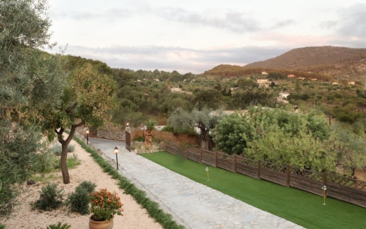 4951 Traumhafte Finca in Alaró mit umwerfendem Blick auf das Tramuntana Gebirge 21