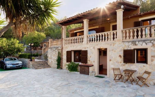 4951 Traumhafte Finca in Alaró mit umwerfendem Blick auf das Tramuntana Gebirge 9