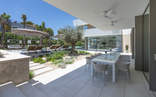 5101 Neubau Villa in Santa Ponsa auf großzügigem Grundstück und bester Qualität 10