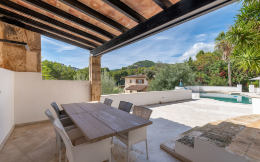 V-3779 Renovierte Villa in Son Vida mit großer Pool Terrasse und Privatsphäre