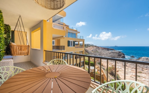 5084 Apartment in Santa Ponsa in 1. Meereslinie mit Traum Meer- und Küstenblick  14