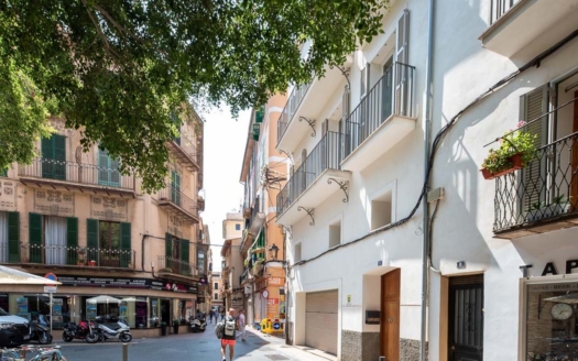 5027 Luxuriöses Stadthaus in der Altstadt von Palma mit Pool und Doppelgarage15