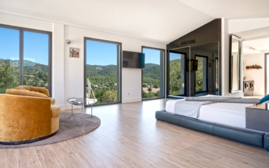 V-4335 Luxuriöse Designervilla mit atemberaubendem Panoramablick auf die Sierra de Tramuntana in Es Capdellà